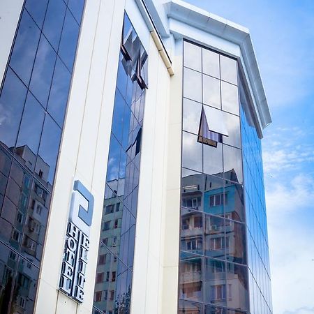 Elite Hotel Balti Exterior foto